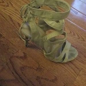 Open Toe Tan Suede Heels Size 6